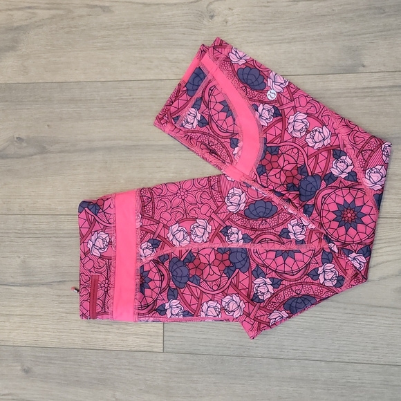 Lululemon crop leggings - Picture 1 of 1